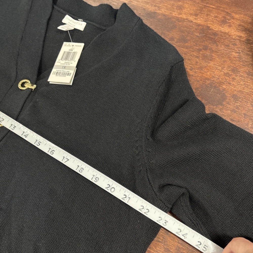 NWT Black V-Neck Sweater Size 1X Gold Clasp Equestrian Quiet Luxury Mimialist - Picture 8 of 10